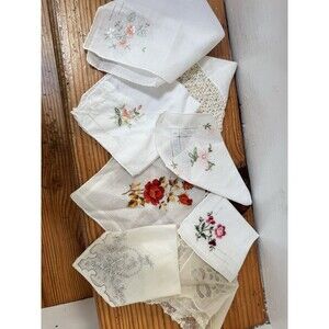 Lovely Vintage Lot Of 8 items embroidered & Tatted Edge Hankies & Lace